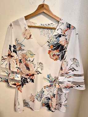 Floral Blouse in White & Orange Size Large